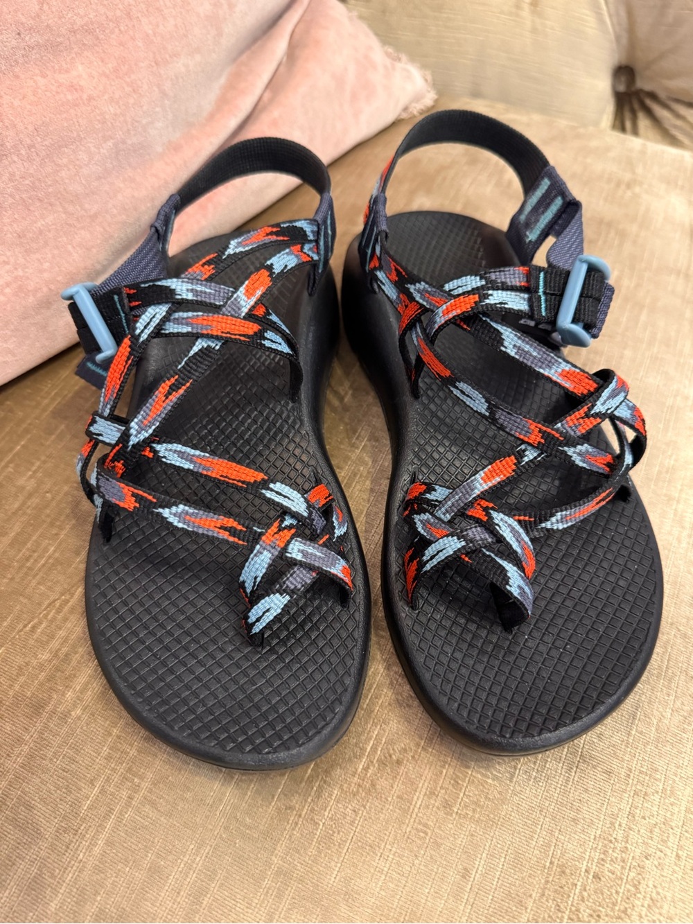 Chaco ZX/2 Classic sandals size 8 women’s ikat geometric design adjustable